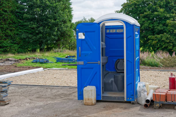 Types of Portable Toilets We Offer in Hawthorne, FL